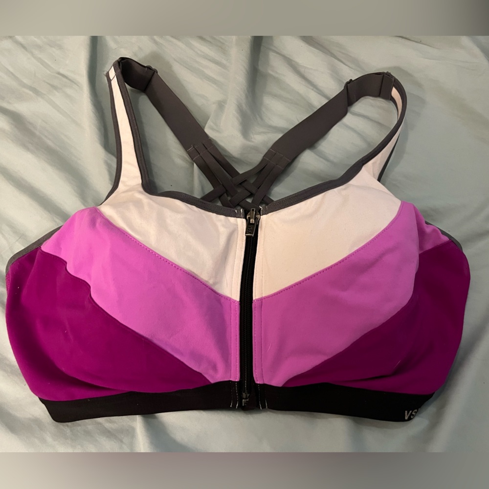 VSX Victoria’s Secret sports bra
